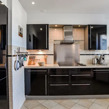 דירה Tara At The With Private Parking זנדוורט