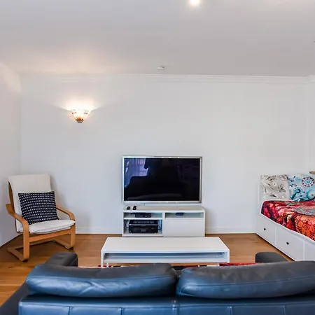 Appartement Tara At The With Private Parking