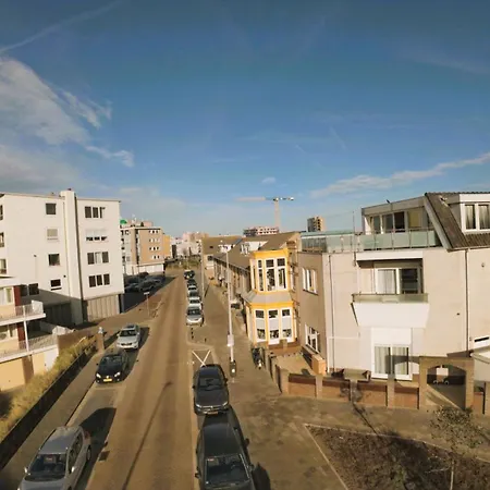 Apartment Tara At The Beach With Private Parking Zandvoort