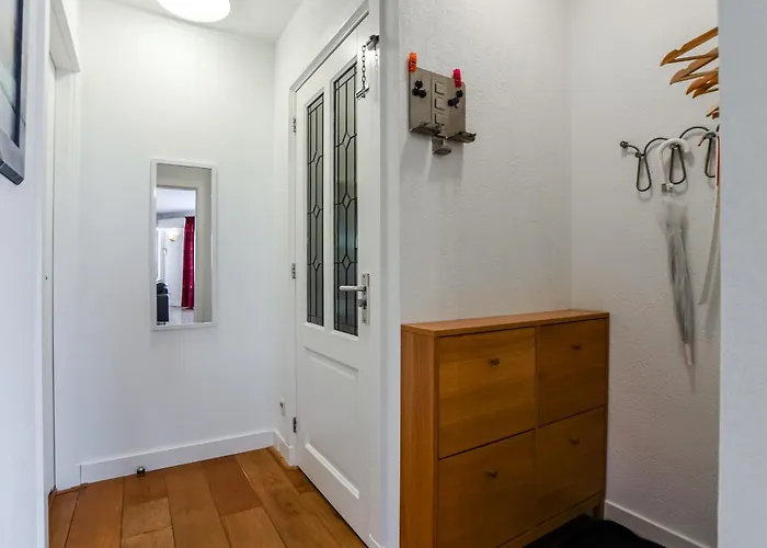 Tara At The With Private Parking Apartament Zandvoort