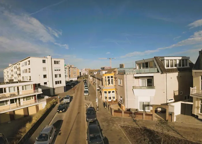 Tara At The With Private Parking Zandvoort