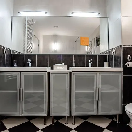 Tara At The With Private Parking * Zandvoort